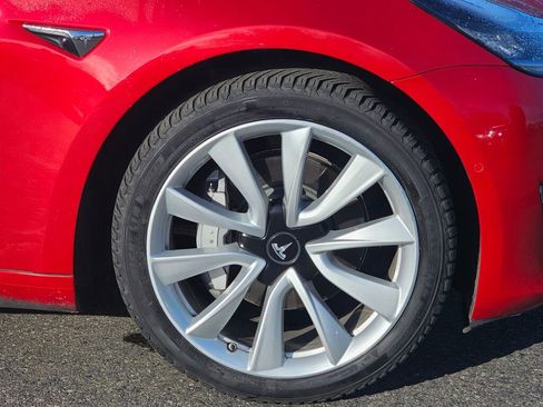Used 2018 Tesla Model 3 Long Range image 9