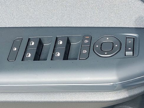 Used 2025 Kia K4 EX image 23