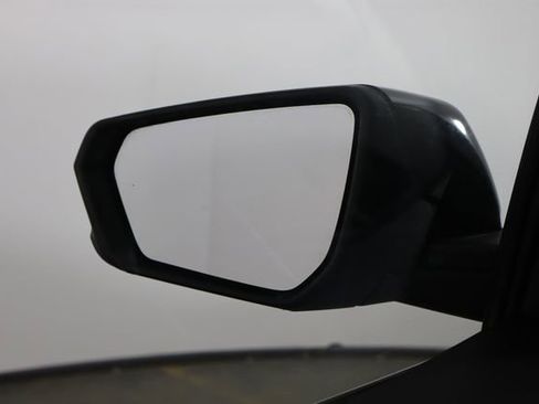 Used 2023 Chevrolet Equinox LS w/ Sport Edition FWD image 33