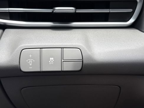 New 2026 Hyundai Elantra SEL Sport FWD image 18