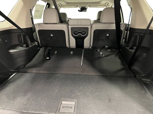 New 2025 Honda Pilot Touring image 31