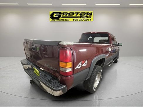 Used 2001 Chevrolet Silverado 2500 LS w/ Off-Road Skid Plate Pkg AWD/4WD image 4