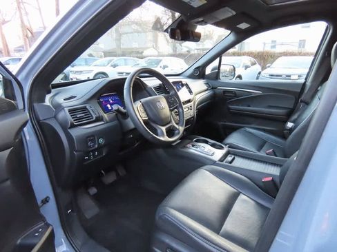 Certified 2022 Honda Passport EX-L image 2