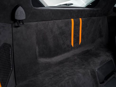 Used 2023 Lamborghini Huracan Tecnica image 31