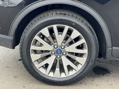 Used 2020 Ford Escape Titanium image 42