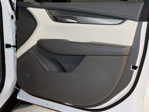 Used 2019 Cadillac XT5 Luxury image 48