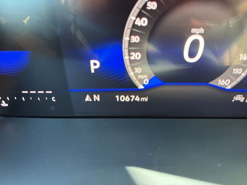 Certified 2024 Volkswagen Tiguan SE image 18