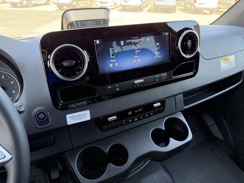 New 2025 Mercedes-Benz Sprinter 2500 image 16