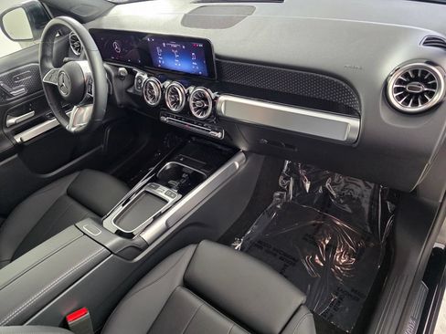 Certified 2025 Mercedes-Benz GLB 250 image 30