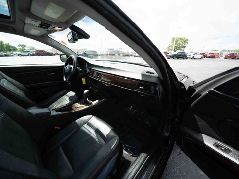 Used 2011 BMW 328i xDrive Coupe AWD/4WD image 23