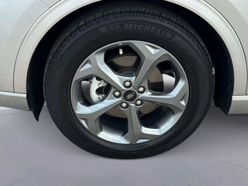 Used 2024 Ford Escape ST-Line w/ Tech Pack #1 FWD image 11