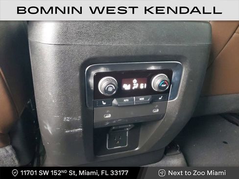 Used 2022 Chevrolet Tahoe High Country image 13