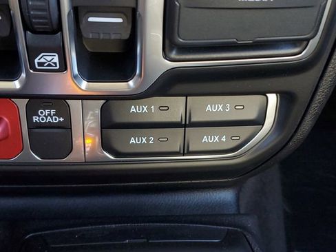 New 2026 Jeep Gladiator Mojave image 34