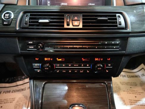 Used 2016 BMW 550i xDrive Sedan image 29