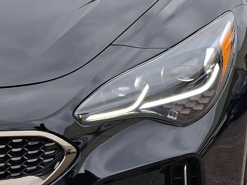 Used 2023 Kia Stinger GT2 image 9