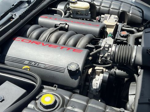 Used 1999 Chevrolet Corvette Convertible w/ Memory Pkg RWD image 36