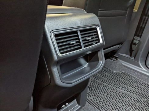 New 2026 Volkswagen Atlas Cross Sport SE image 24