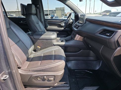 Used 2021 Chevrolet Suburban High Country AWD/4WD image 21