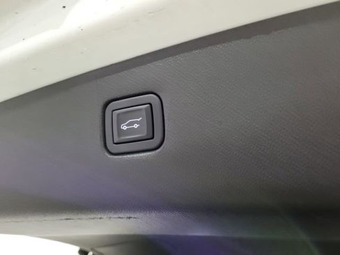 Used 2020 Chevrolet Blazer LT image 57