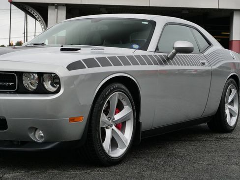 Used 2009 Dodge Challenger SRT8 image 22