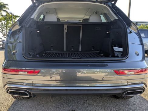 Used 2023 Audi Q5 2.0T Premium Plus w/ Premium Plus Package AWD/4WD image 6