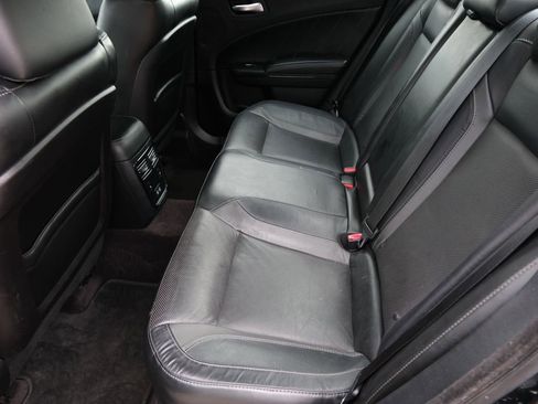 Used 2017 Dodge Charger SXT w/ AWD Plus Group image 30