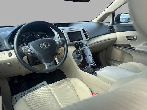 Used 2011 Toyota Venza FWD image 20