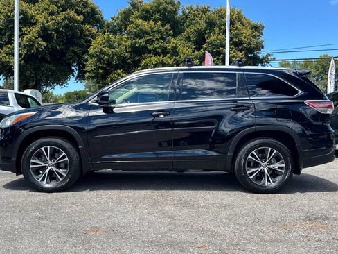 Certified 2016 Toyota Highlander XLE w/ Protection Package #3 AWD/4WD image 6