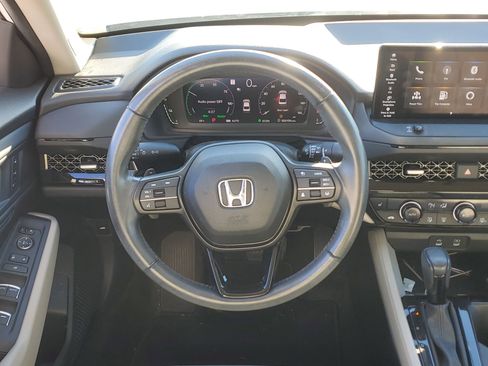 Used 2023 Honda Accord EX-L image 17