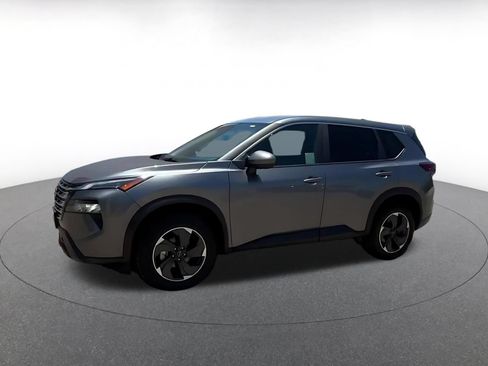 Used 2025 Nissan Rogue SV FWD image 8