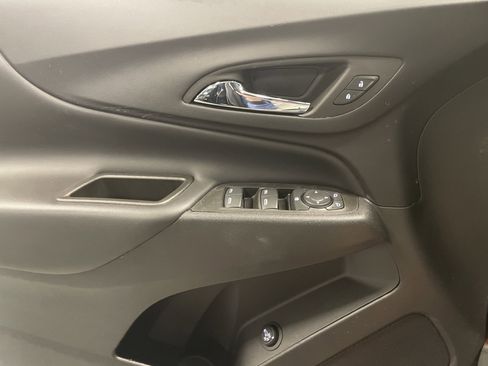 Used 2023 Chevrolet Equinox LT image 20