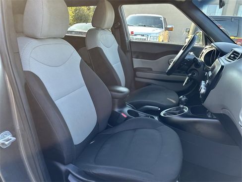 Used 2016 Kia Soul image 15