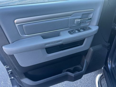 Used 2017 RAM 1500 Classic SLT image 8