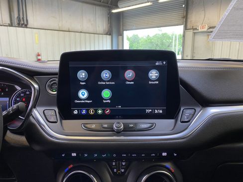 Used 2025 Chevrolet Blazer LT FWD image 37