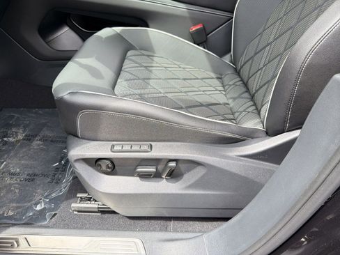 New 2026 Volkswagen Atlas SEL Premium R-Line AWD/4WD image 13
