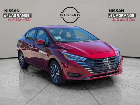 New 2025 Nissan Versa SV w/ Trunk Package FWD image 3