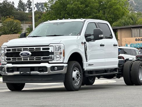 New 2026 Ford F350 XL w/ XL Chrome Package AWD/4WD image 7
