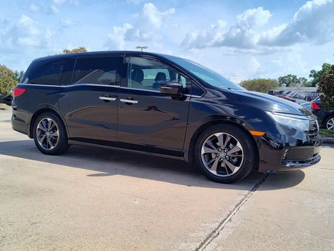 Used 2023 Honda Odyssey Elite image 15