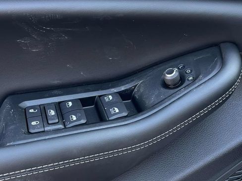 New 2026 Jeep Grand Cherokee Altitude AWD/4WD image 18