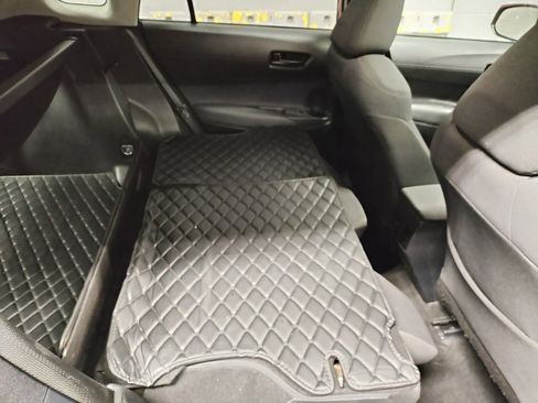 Used 2022 Toyota Corolla Cross LE image 13