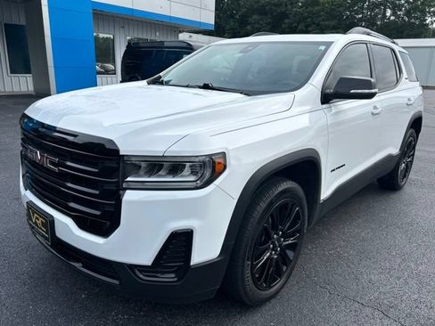 Used 2023 GMC Acadia SLE w/ Driver Convenience Package FWD image 8