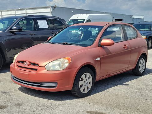 Used 2009 Hyundai Accent GS w/ Premium Pkg 3 FWD image 3