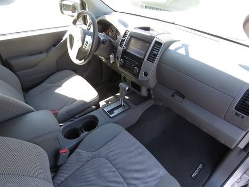 Used 2019 Nissan Frontier SV AWD/4WD image 14