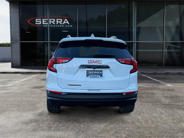 Used 2020 GMC Terrain SLE w/ Driver Convenience Package FWD image 4