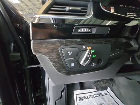 Used 2019 Audi Q7 3.0T Premium Plus w/ Premium Plus Package AWD/4WD image 26