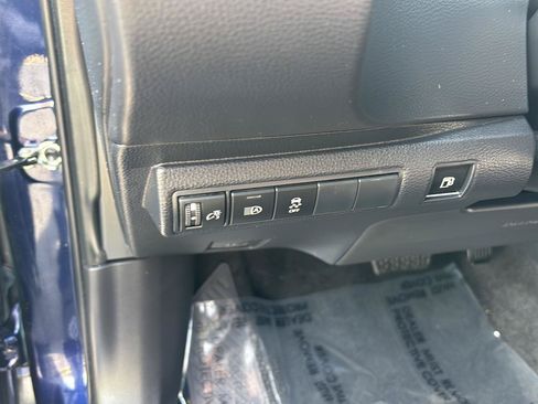 Used 2024 Toyota Corolla SE w/ Convenience Package AWD/4WD image 29