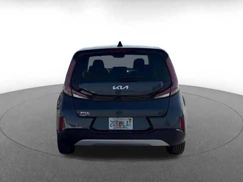 Used 2025 Kia Soul LX w/ LX Technology Package FWD image 12