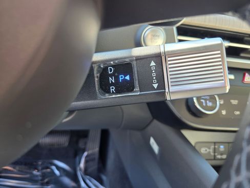 Used 2025 Hyundai Sonata Limited image 13