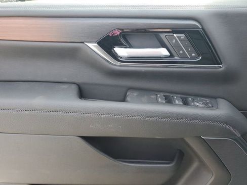 New 2026 GMC Yukon XL Denali w/ Sun & Power Step Package image 17