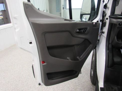 Used 2020 Ford Transit 250 Low Roof image 36